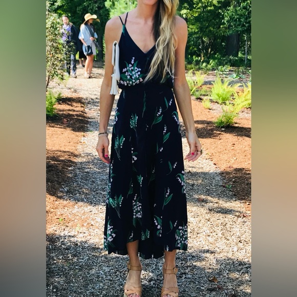 Urban outfitters size 2 floral blue, green and white dress - Picture 1 of 7